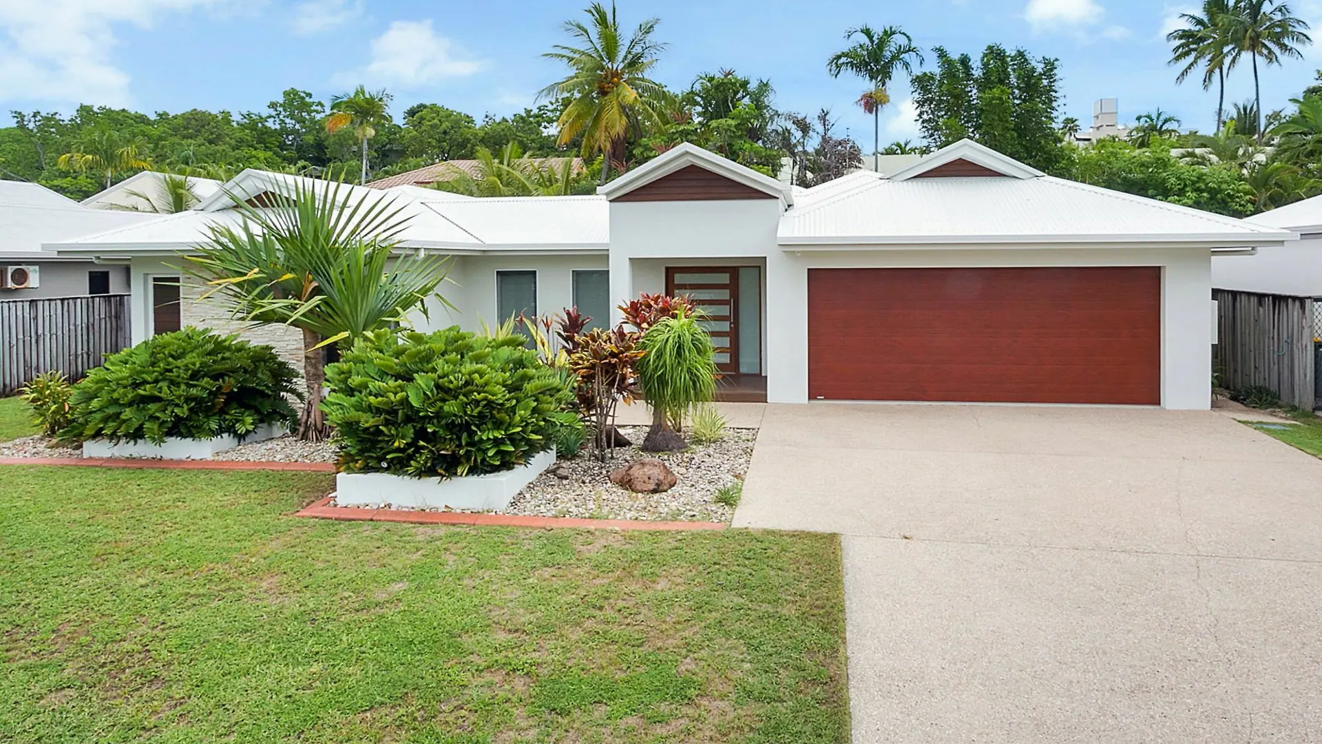 Laguna Retreat Holiday home Trinity Beach 0*,